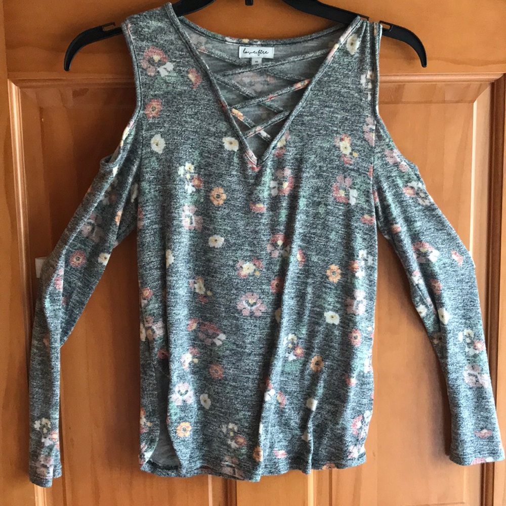 Love - Fire juniors sweater. Size XS. EC